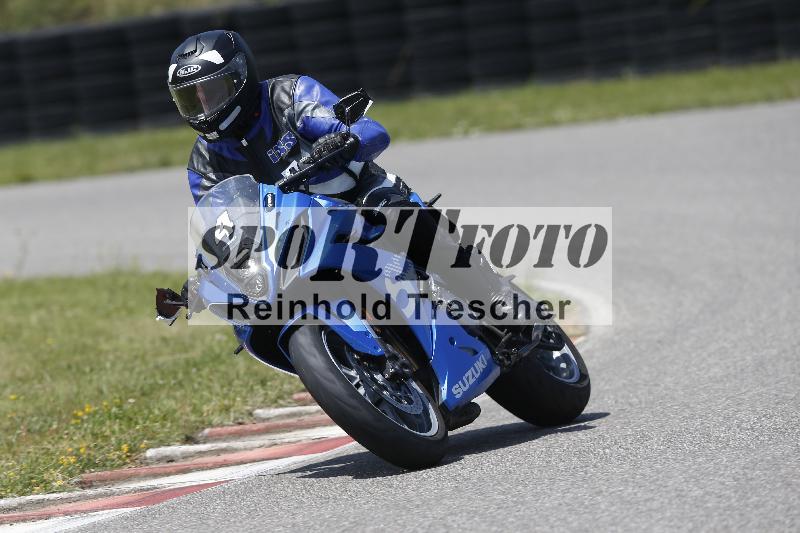 /27 12.06.2025 Ducati Schweiz Trackday Warmup  ADR/gruen-vert/4